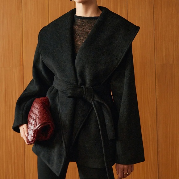 NEW Large Collar Belted Coat by Commense - Picture 9 of 9